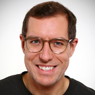 Dr. Dominik Bentler